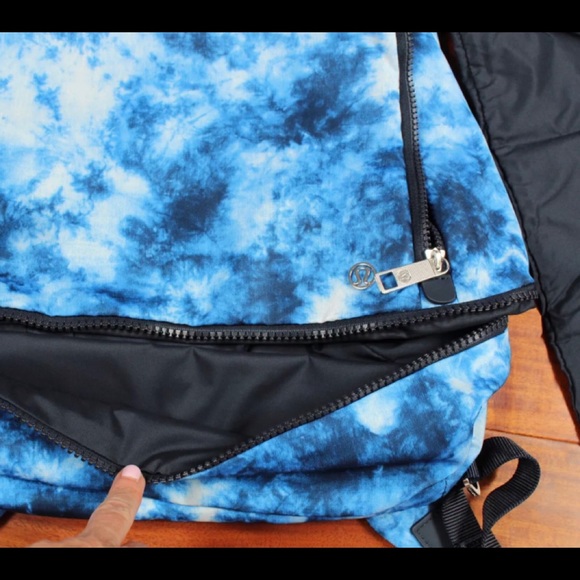 Lululemon 17L backpack - Picture 3 of 4